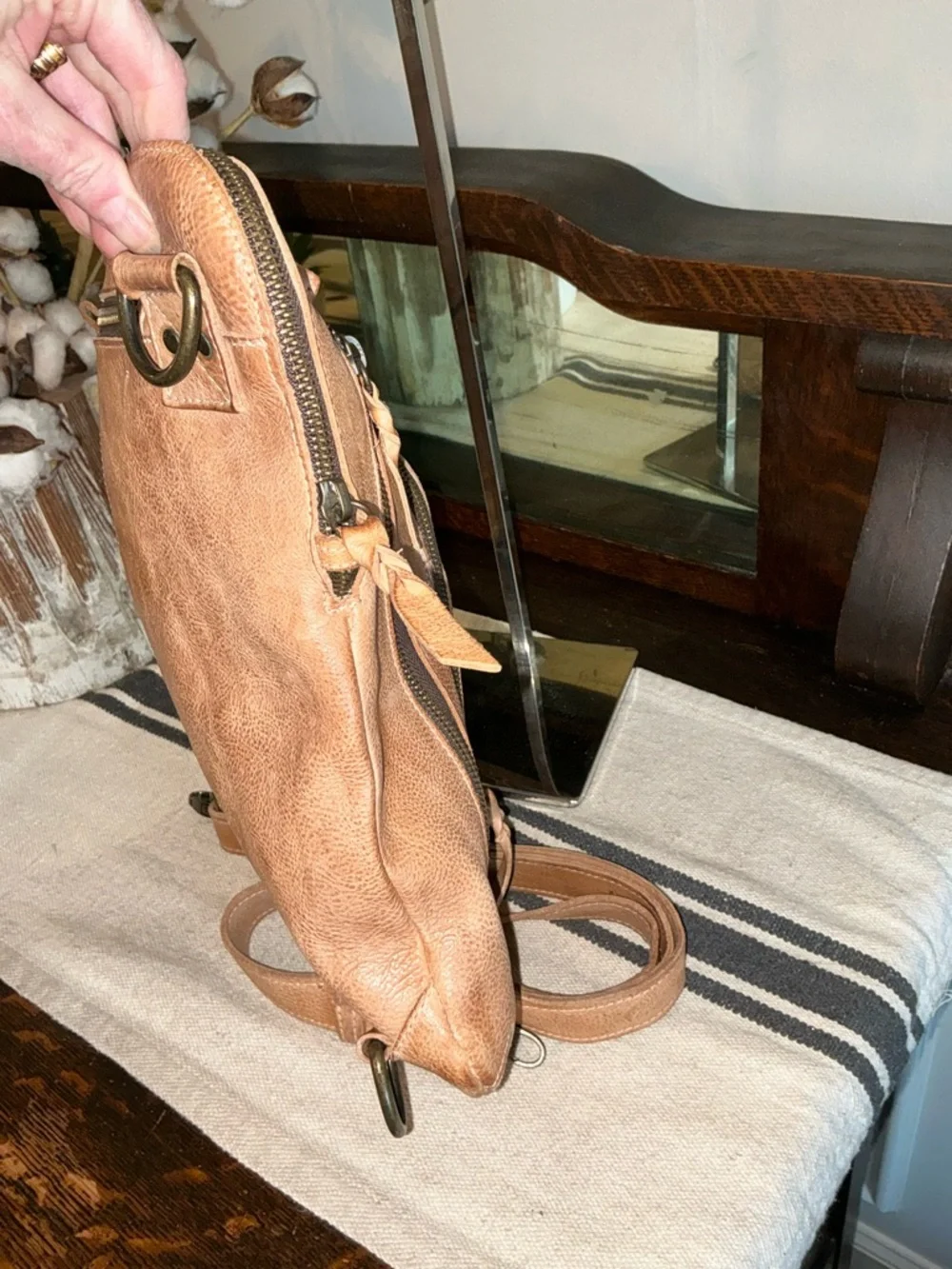 Bed Stu Aiken Leather Crossbody Convertible Bag Tan OATS DD Retail $280 - Picture 5 of 15